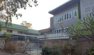 Дом, 10 спальни на продажу в Bo Haeo, Lampang 