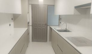 Кондо, 2 спальни на продажу в Khlong Tan, Бангкок Kasturi Living