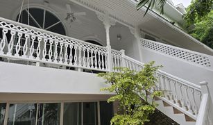 Samrong Nuea, Samut Prakan Fantasia Villa 2 တွင် 3 အိပ်ခန်းများ တိုက်တန်း ရောင်းရန်အတွက်