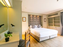 2 Schlafzimmer Appartement zu vermieten im THEA Serviced Apartment, Khlong Tan Nuea