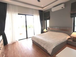 4 Schlafzimmer Villa zu verkaufen in Hua Hin, Prachuap Khiri Khan, Thap Tai, Hua Hin