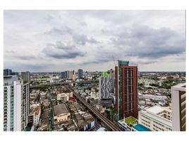 2 Bedroom Apartment for sale at Sky Walk Residences, Phra Khanong Nuea
