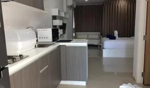 Studio Wohnung zu verkaufen in Karon, Phuket Ozone Condotel