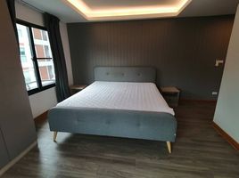 2 Schlafzimmer Appartement zu vermieten im Lily House , Khlong Toei Nuea