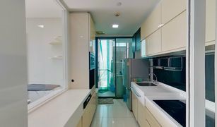 2 Bedrooms Condo for sale in Bang Chak, Bangkok The Room Sukhumvit 62