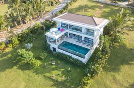 3 bedroom Villa for sale in Surat Thani, Thailand