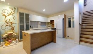 4 chambres Maison a vendre à Bang Mueang, Samut Prakan Nantawan Srinakarin