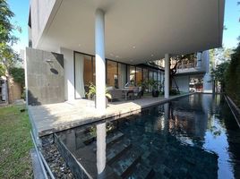 5 Bedroom House for sale at Issara Residence Rama 9, Bang Kapi