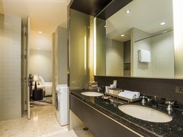 3 спален Кондо в аренду в Emporium Suites by Chatrium, Khlong Tan