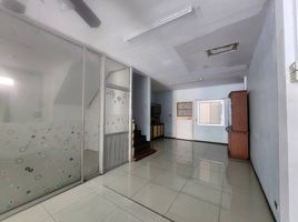 5 Schlafzimmer Reihenhaus zu verkaufen in Bang Kapi, Bangkok, Hua Mak