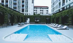 Фото 3 of the Communal Pool at Aspire Asoke-Ratchada