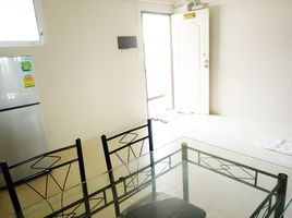 Studio Wohnung zu vermieten im Twin Tower, Bang Talat, Pak Kret