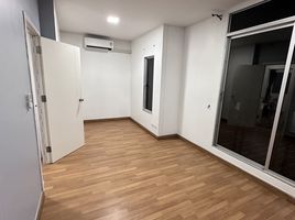 3 Schlafzimmer Reihenhaus zu verkaufen im Baan Pruksa 119 Rangsit-Klong 2, Khlong Song, Khlong Luang