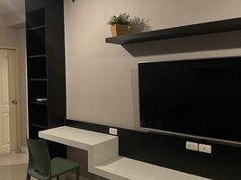 1 Bedroom Condo for rent at Supalai Park Ekkamai-Thonglor, Bang Kapi