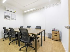 30 m² Office for rent in Bang Na, Bang Na, Bang Na