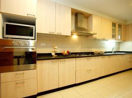 2 Bedroom Apartment for rent at Chaidee Mansion, Khlong Toei Nuea