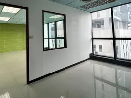 100 m² Office for rent at Phayathai​ Plaza​, Thung Phaya Thai