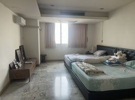 3 Schlafzimmer Appartement zu verkaufen im Royal Castle Pattanakarn, Suan Luang, Suan Luang