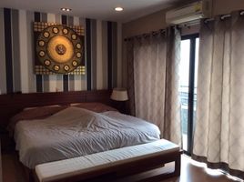 2 Schlafzimmer Wohnung zu verkaufen im Renova Residence Chidlom, Lumphini