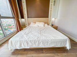 2 Bedroom Condo for sale at The Room Sathorn-Taksin, Bang Yi Ruea, Thon Buri