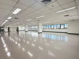 283 m² Office for rent at Sorachai Building, Khlong Tan Nuea, Watthana