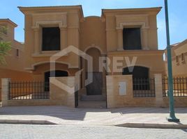 4 Schlafzimmer Villa zu verkaufen im Royal Meadows, Sheikh Zayed Compounds, Sheikh Zayed City, Giza