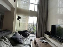 2 Bedroom Apartment for sale at The Rajdamri, Pathum Wan