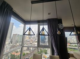 1 спален Кондо в аренду в Rhythm Sathorn, Thung Wat Don
