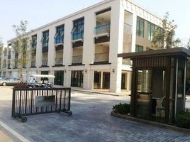3 Bedroom Townhouse for sale at Chic District Ram 53, Phlapphla
