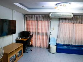 2 Schlafzimmer Reihenhaus zu verkaufen in Pattaya, Chon Buri, Nong Prue