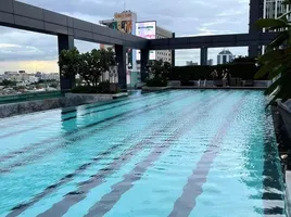 1 спален Кондо на продажу в Thru Thonglor, Bang Kapi