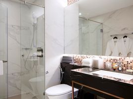 1 Bedroom Condo for rent at Sindhorn Midtown, Lumphini