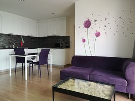 2 Schlafzimmer Wohnung zu verkaufen im D65 Condominium, Phra Khanong Nuea