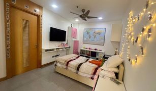 2 Bedrooms Condo for sale in Na Kluea, Pattaya Ananya Beachfront Wongamat