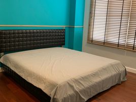1 Schlafzimmer Wohnung zu verkaufen im 49 Plus, Khlong Tan Nuea, Watthana