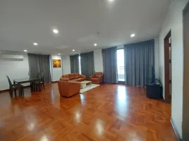 2 Bedroom Condo for rent at P.R. Home 3, Khlong Tan Nuea