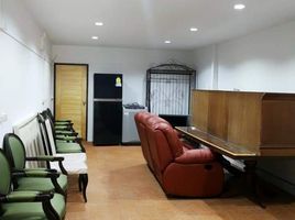 2 Schlafzimmer Reihenhaus zu verkaufen im Golden Town Ladprao - Kaset Nawamin, Khlong Kum, Bueng Kum