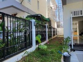 3 Bedroom Townhouse for sale in Chraoy Chongvar, Phnom Penh, Chrouy Changvar, Chraoy Chongvar