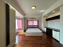5 Schlafzimmer Haus zu vermieten im World Club Land, Nong Khwai