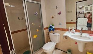 2 Bedrooms Townhouse for sale in Nong Prue, Pattaya Chokchai Village 7