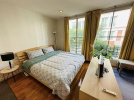 4 Schlafzimmer Villa zu vermieten im Baan Klang Krung (British Town -Thonglor), Khlong Tan Nuea