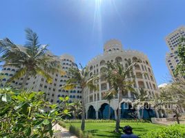 2 बेडरूम अपार्टमेंट for sale at Al Hamra Palace Beach Resort, Al Hamra Village