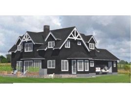 4 Bedroom House for sale at Frutillar, Frutillar