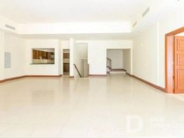 3 Bedroom Condo for sale at Golden Mile 1, Golden Mile, Palm Jumeirah