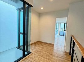 3 Bedroom Townhouse for sale at Glam Ladprao 71, Lat Phrao, Lat Phrao