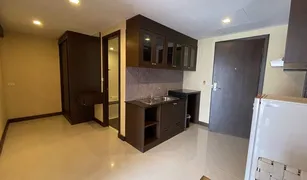 1 Schlafzimmer Wohnung zu verkaufen in Patong, Phuket The Kris Residence