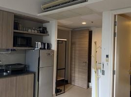 Studio Apartment for rent at Zire Wongamat, Na Kluea