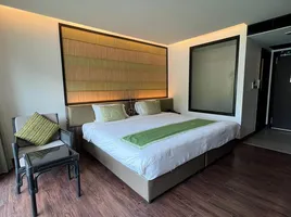 คอนโด 1 ห้องนอน ให้เช่า ในโครงการ เดอะบีช ไฮท์ รีสอร์ท, กะรน