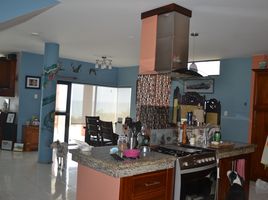 3 Bedroom Villa for sale in Manabi, Crucita, Portoviejo, Manabi