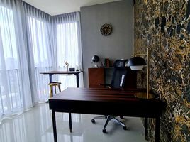 2 Bedroom Condo for rent at BEATNIQ Sukhumvit 32, Khlong Tan